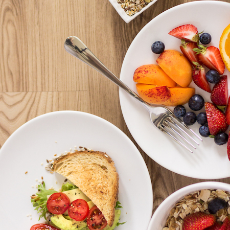 alimentos para revertir el envejecimiento en tu nutrición deportiva