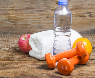 botella de agua para tu nutrición deportiva en el maratón de Barcelona